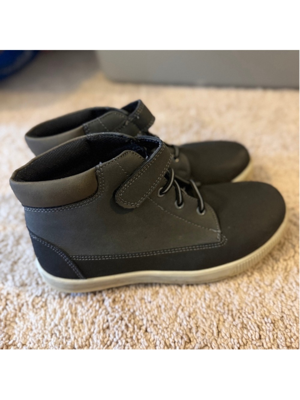 Boys Deer Stags Black Gray Boots Size 2.5 - Picture 3 of 6